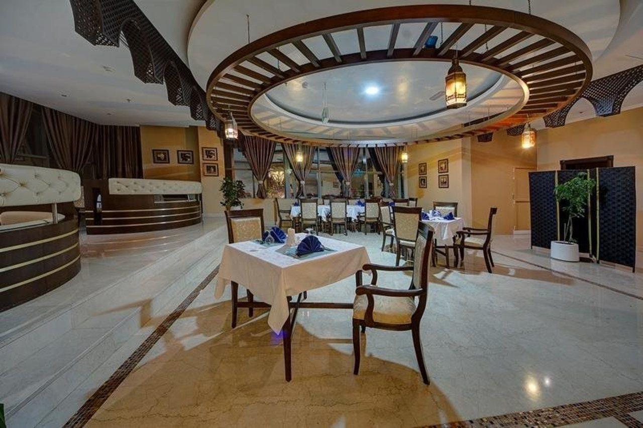 Ewan Ajman Suites Hotel Exterior photo