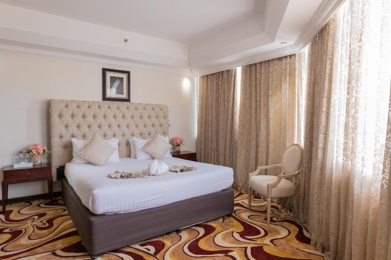 Ewan Ajman Suites Hotel Exterior photo