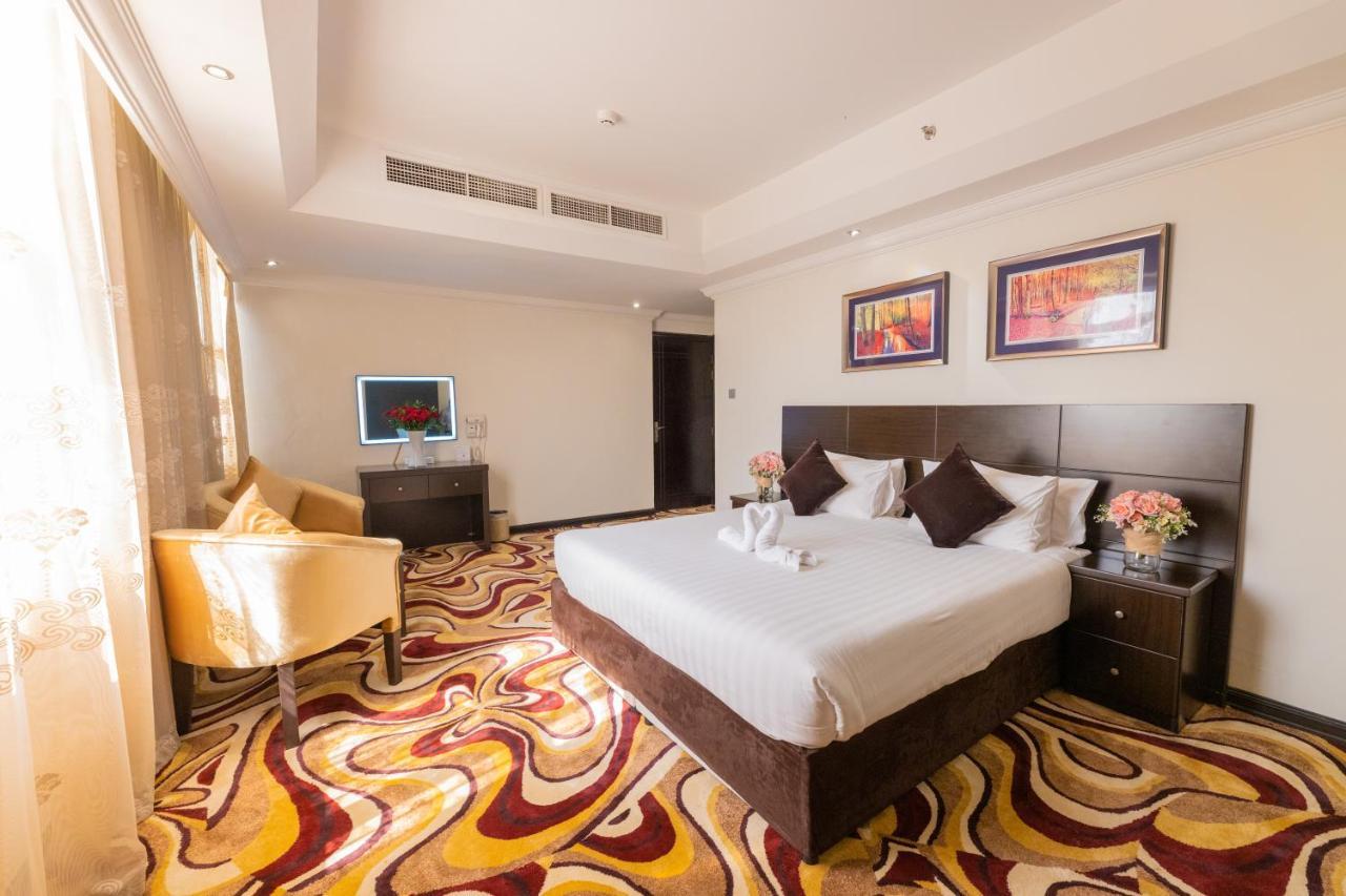 Ewan Ajman Suites Hotel Exterior photo