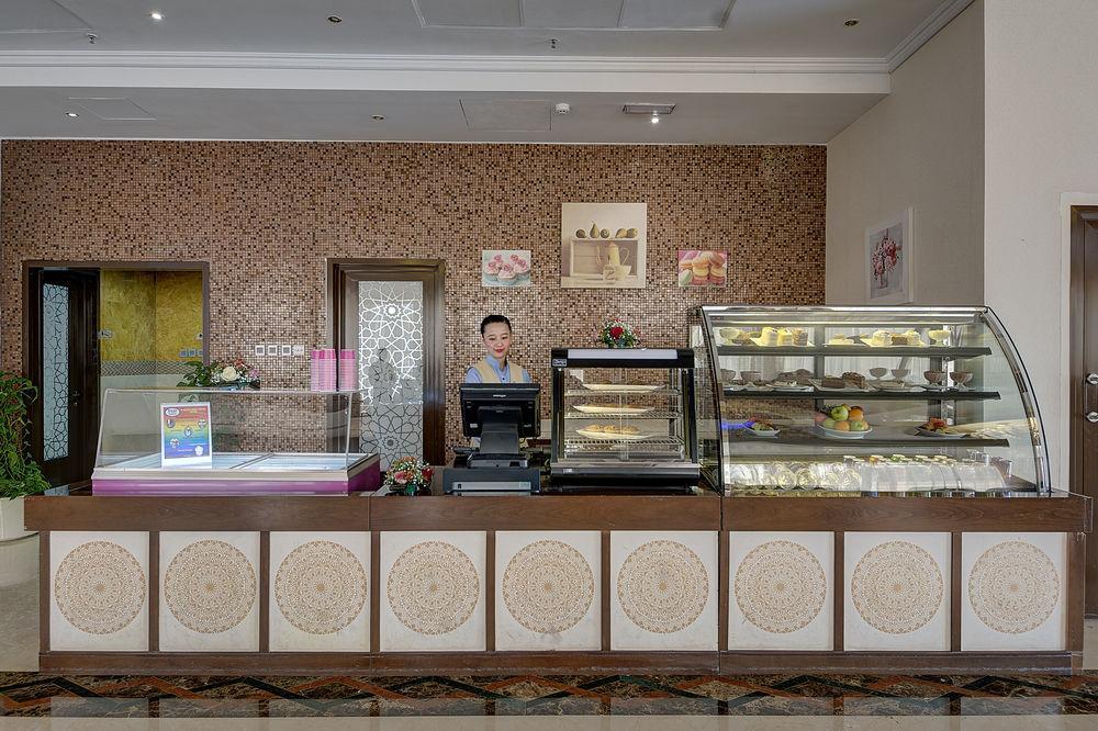 Ewan Ajman Suites Hotel Exterior photo