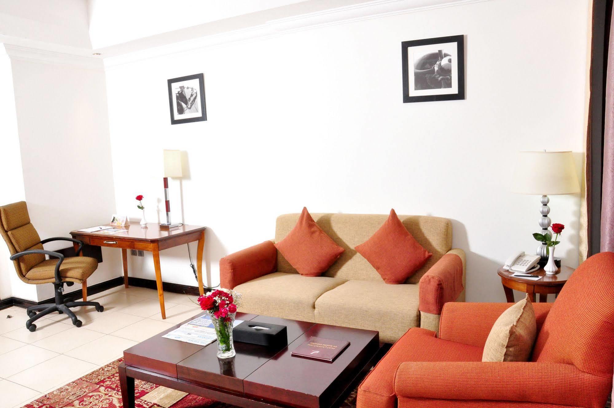 Ewan Ajman Suites Hotel Exterior photo