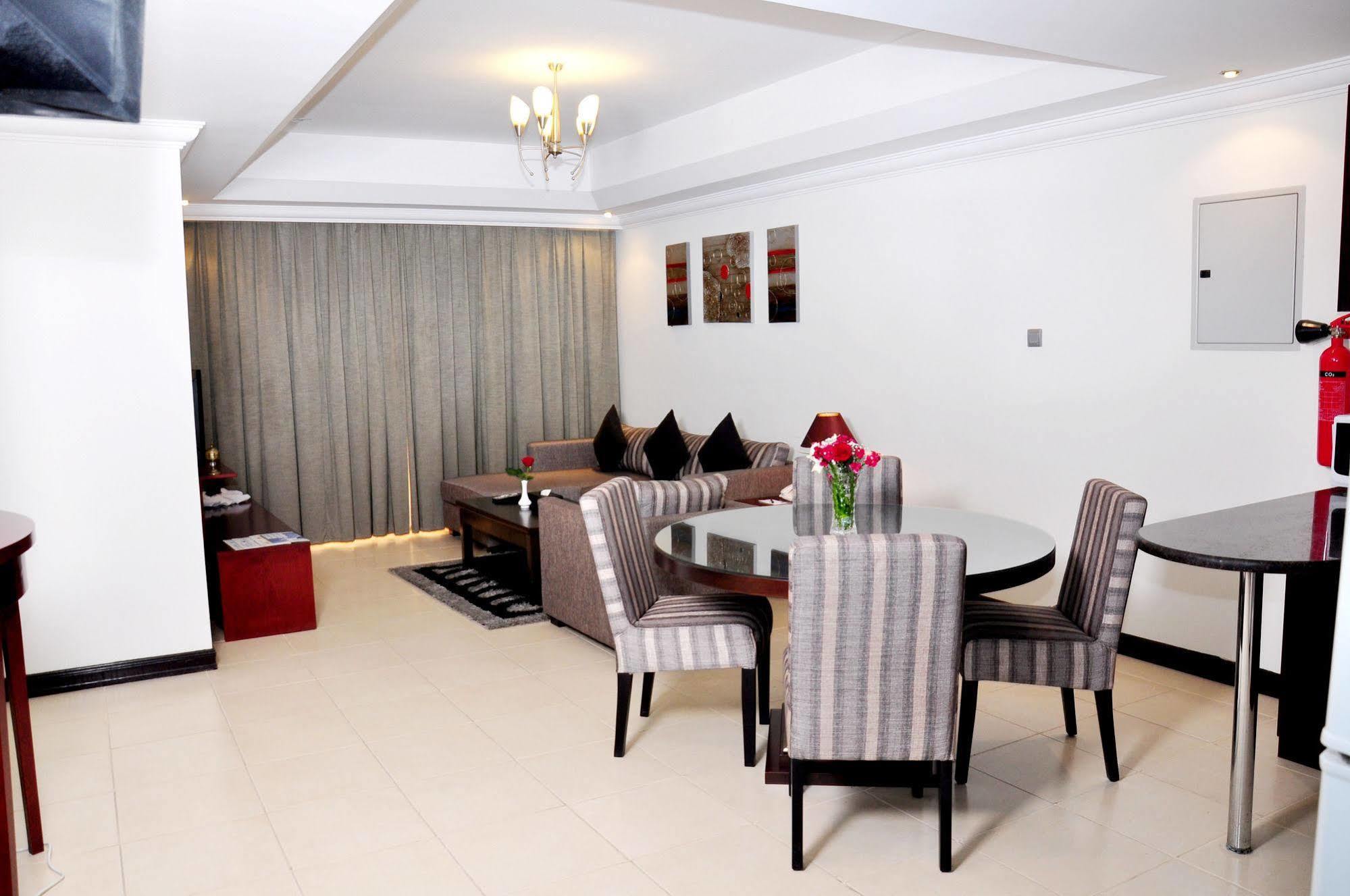 Ewan Ajman Suites Hotel Exterior photo